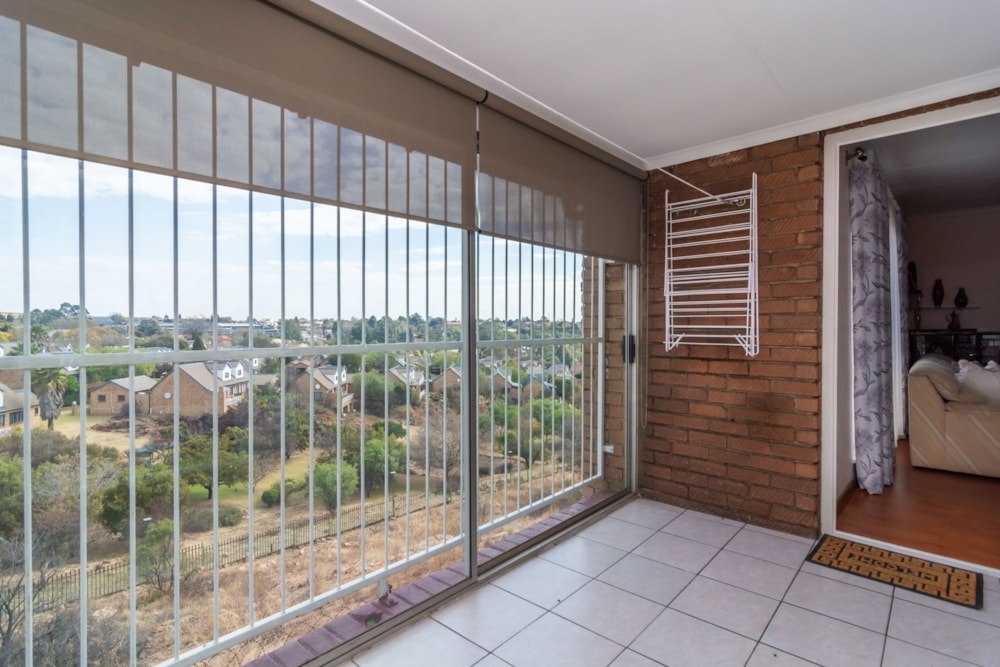 Apartment for sale in Noordheuwel - 1KR1710541 Apartment for sale in Noordheuwel - 1KR1710541