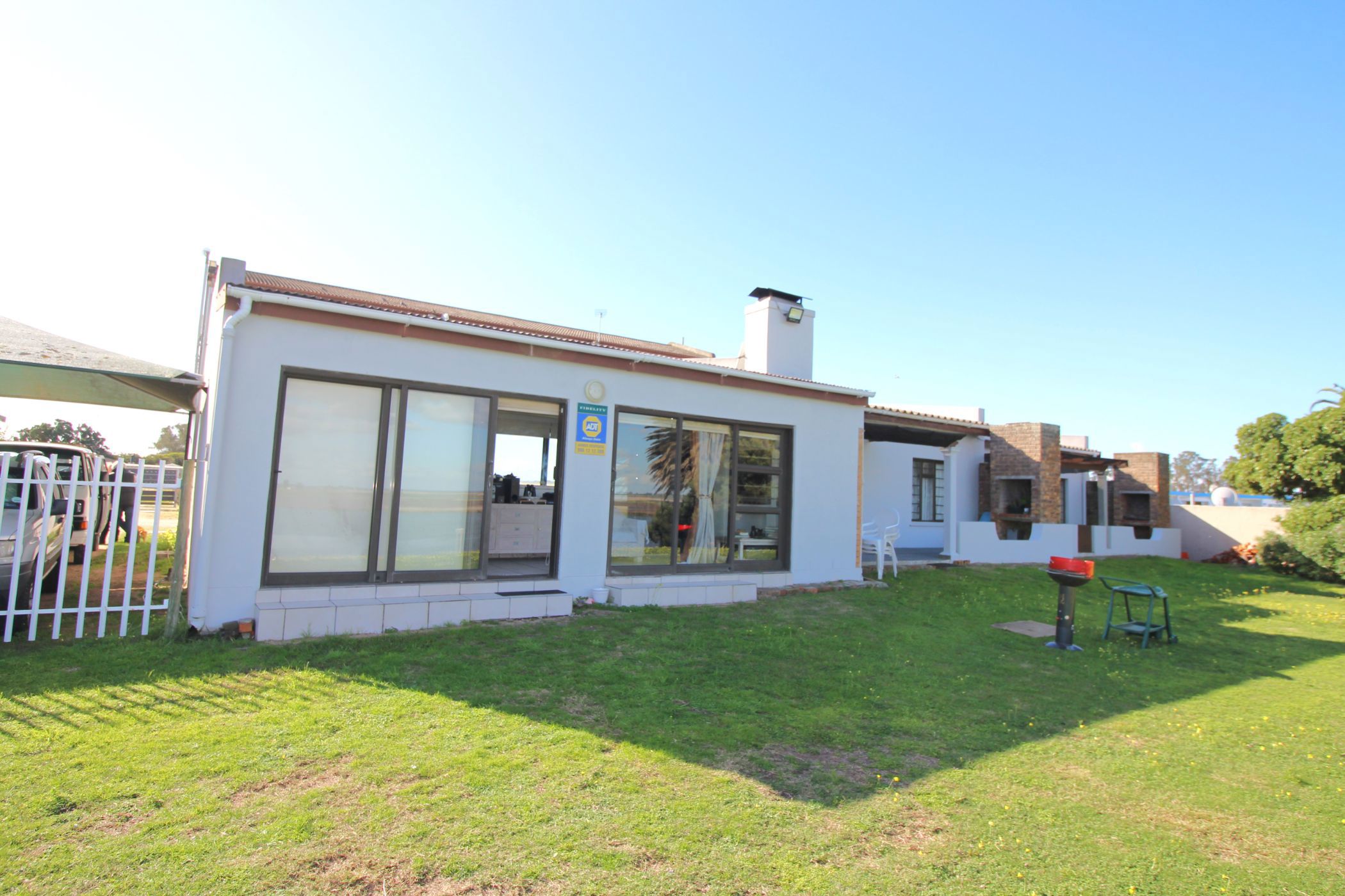 Apartment for sale in Velddrif - LA1710457