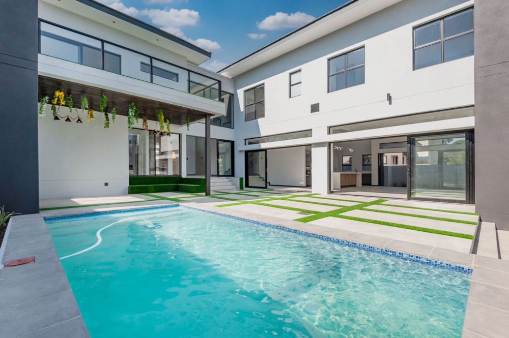 Double-storey house for sale in Neighbourhood Estate - BED1710371 Double-storey house for sale in Neighbourhood Estate - BED1710371