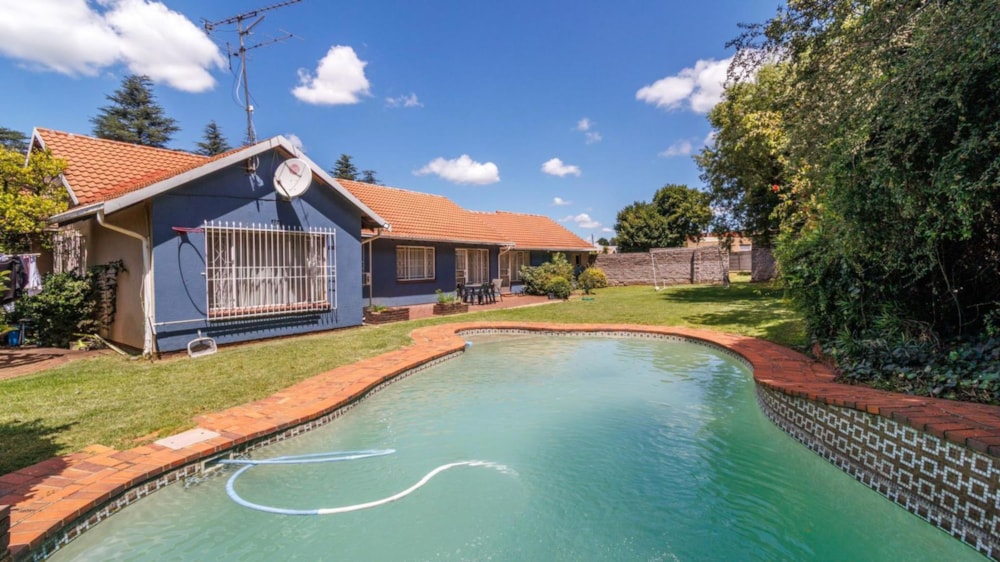 House for sale in Mulbarton - 1GV1710621