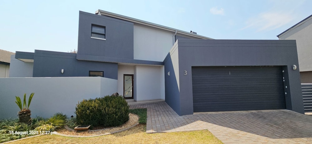 Security estate home for sale in Midstream Estate - CN1711478 Security estate home for sale in Midstream Estate - CN1711478