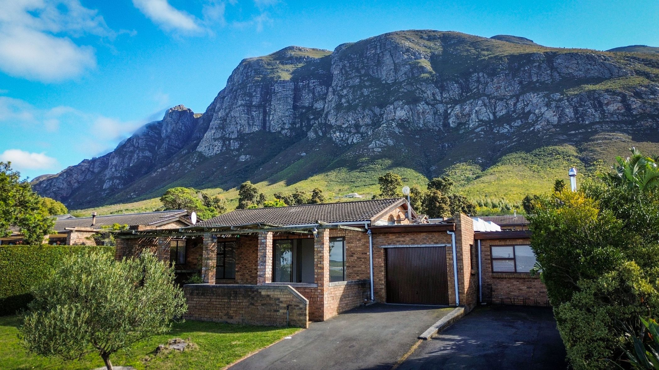 Townhouse for sale in Hermanus Coast - HF1712856