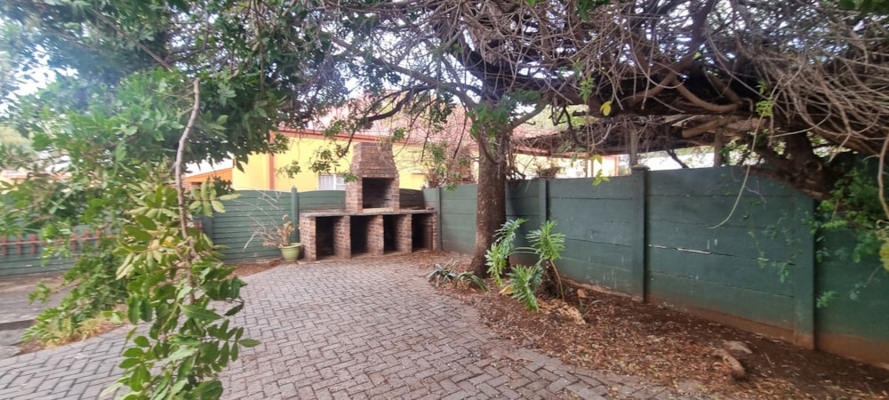 House for sale in Beaconsfield - 1KJ1710534