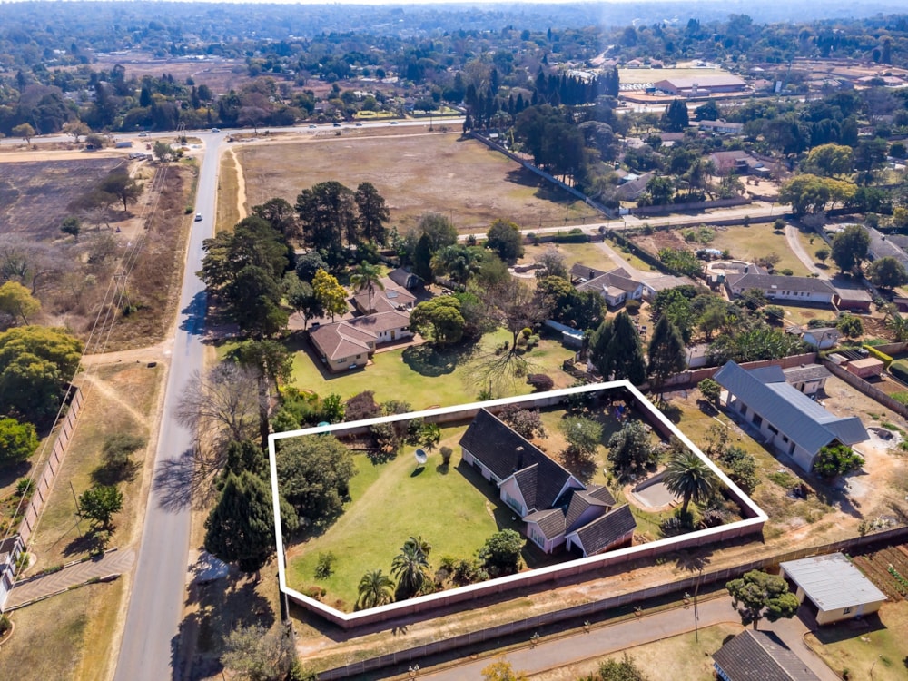 House for sale in Harare, Zimbabwe - 3ZB1710611 House for sale in Harare, Zimbabwe - 3ZB1710611