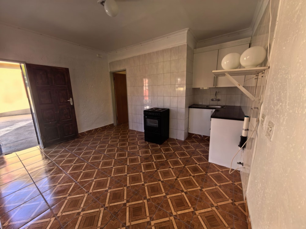 Apartment to rent in Selection Park - 1SP1744242