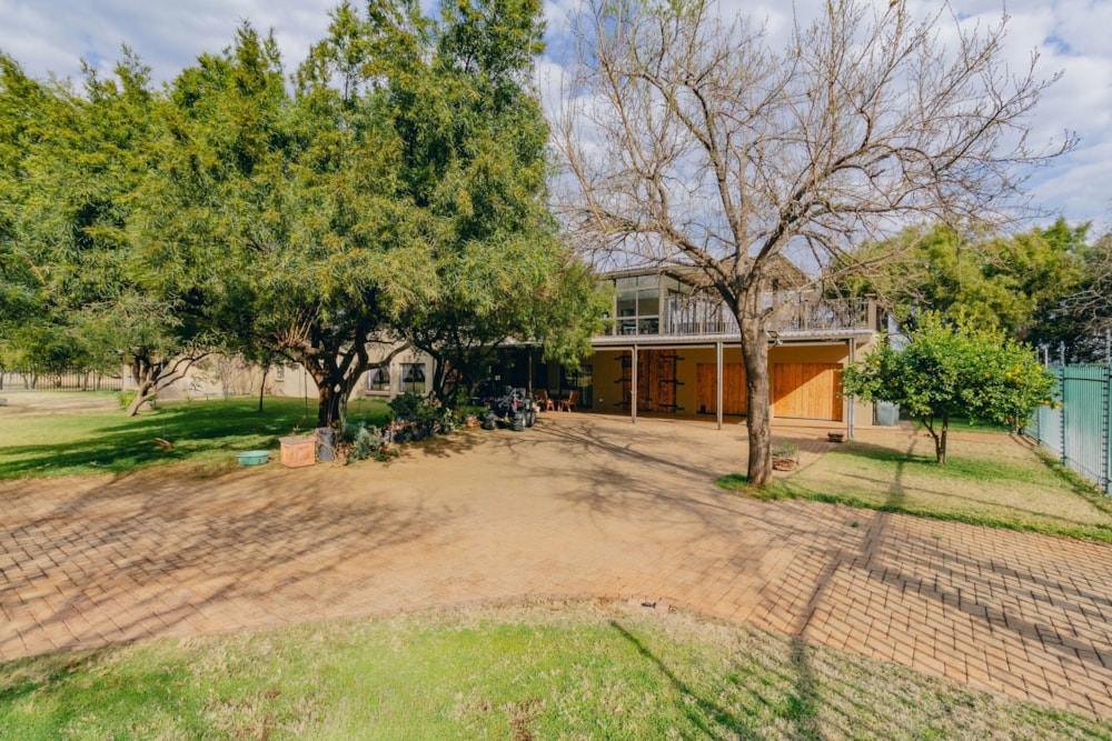 Smallholding for sale in Rietfontein, Hartbeespoort - 1HR1712509