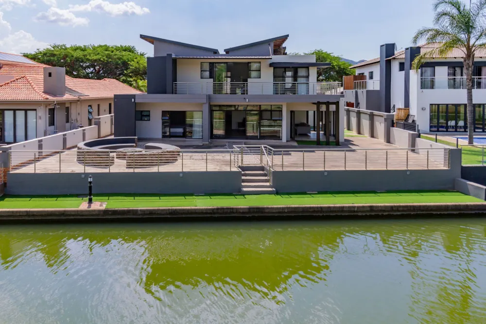 Double-storey house to rent in The Islands Estate - 1HR1737408