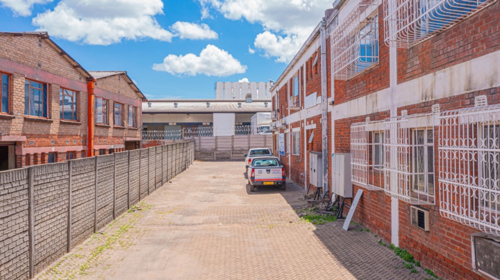 Commercial industrial property for sale in Graniteside, Zimbabwe - 3ZB1710634