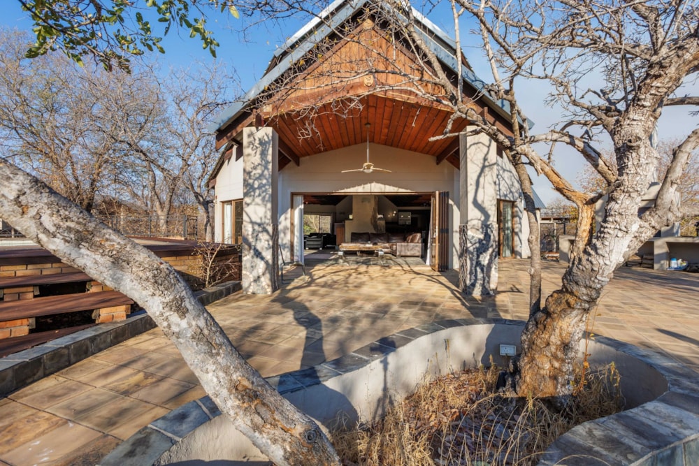 House for sale in Leopard Rock, Hoedspruit - 1HS1710697 House for sale in Leopard Rock, Hoedspruit - 1HS1710697