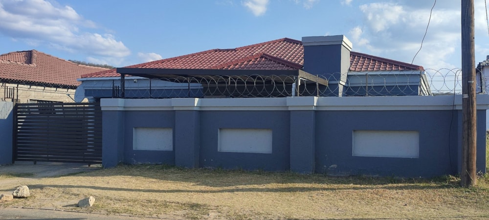 House for sale in Tekwane South - 1NS1710700