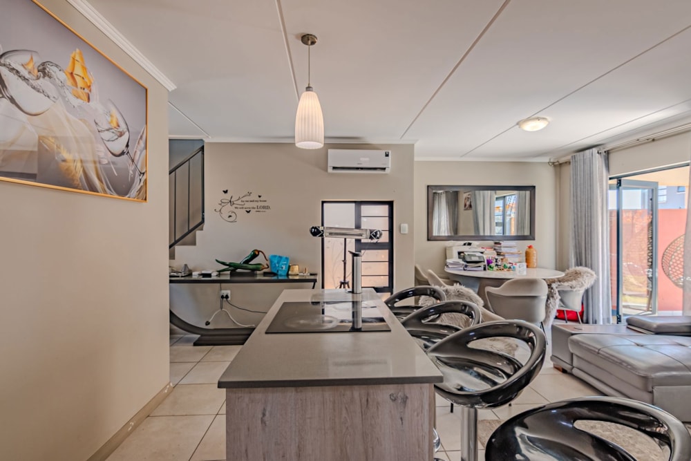 Townhouse for sale in Amberfield, Centurion - CN1711724 Townhouse for sale in Amberfield, Centurion - CN1711724