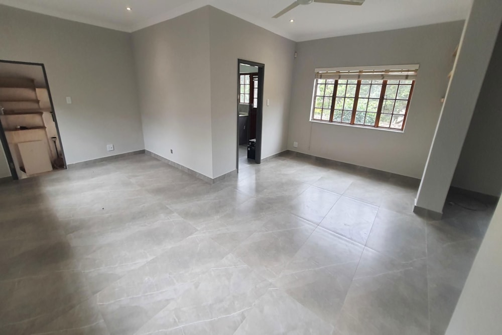 House let in Westville - 1WP1710702 House let in Westville - 1WP1710702