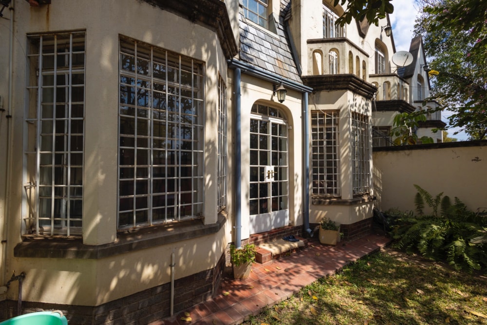 Townhouse sold in Newlands, Zimbabwe - 3ZB1710713 Townhouse sold in Newlands, Zimbabwe - 3ZB1710713