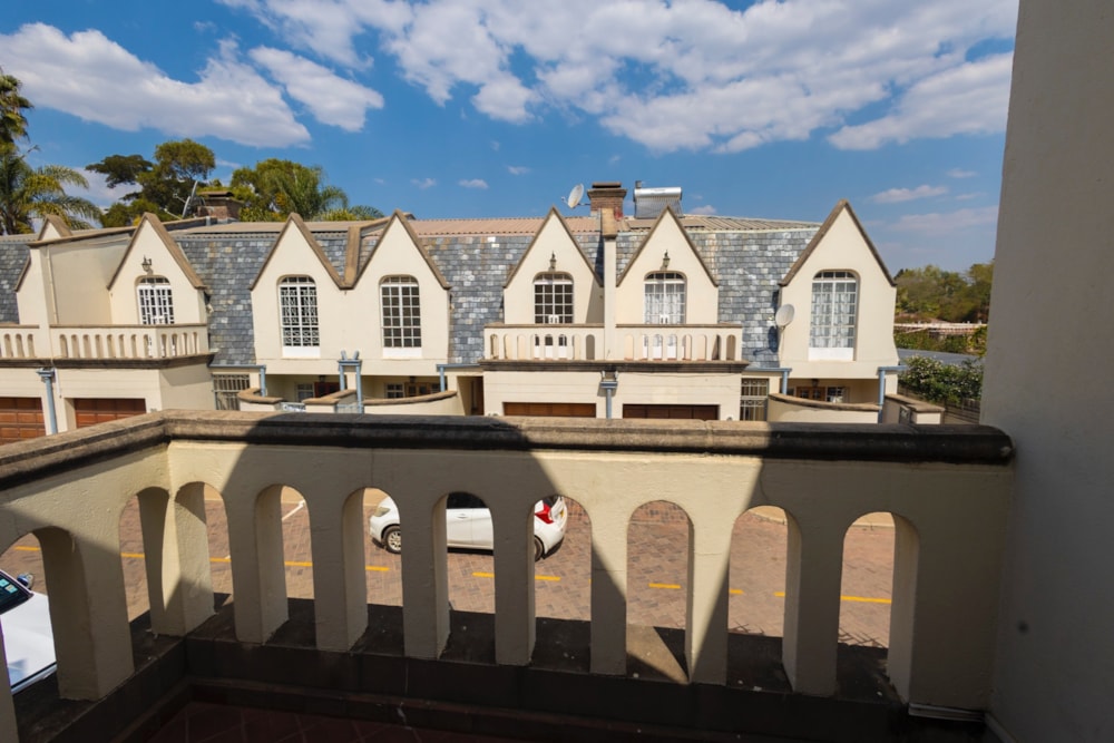 Townhouse sold in Newlands, Zimbabwe - 3ZB1710713 Townhouse sold in Newlands, Zimbabwe - 3ZB1710713