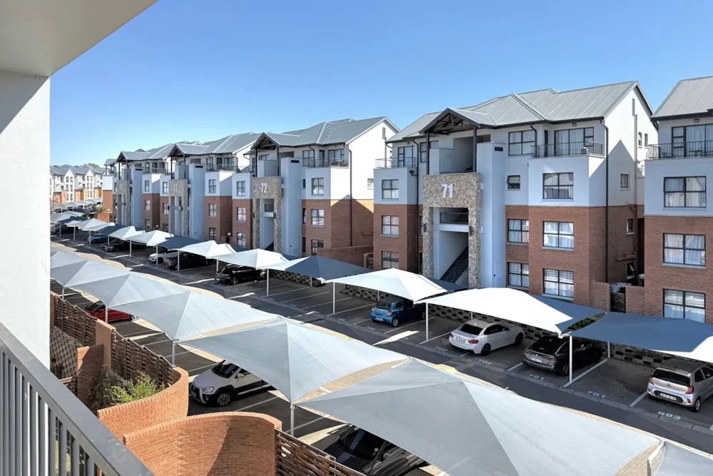 Apartment for sale in Olivedale - RAN1710973 Apartment for sale in Olivedale - RAN1710973