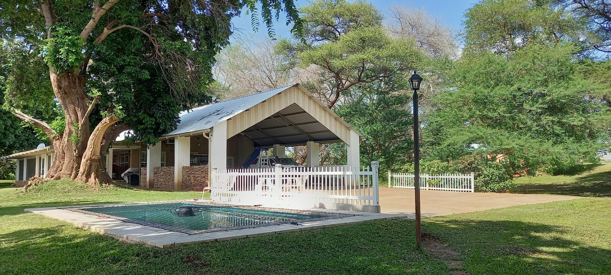 Livestock farm for sale in Siavonga, Zambia - 3ZA1710728