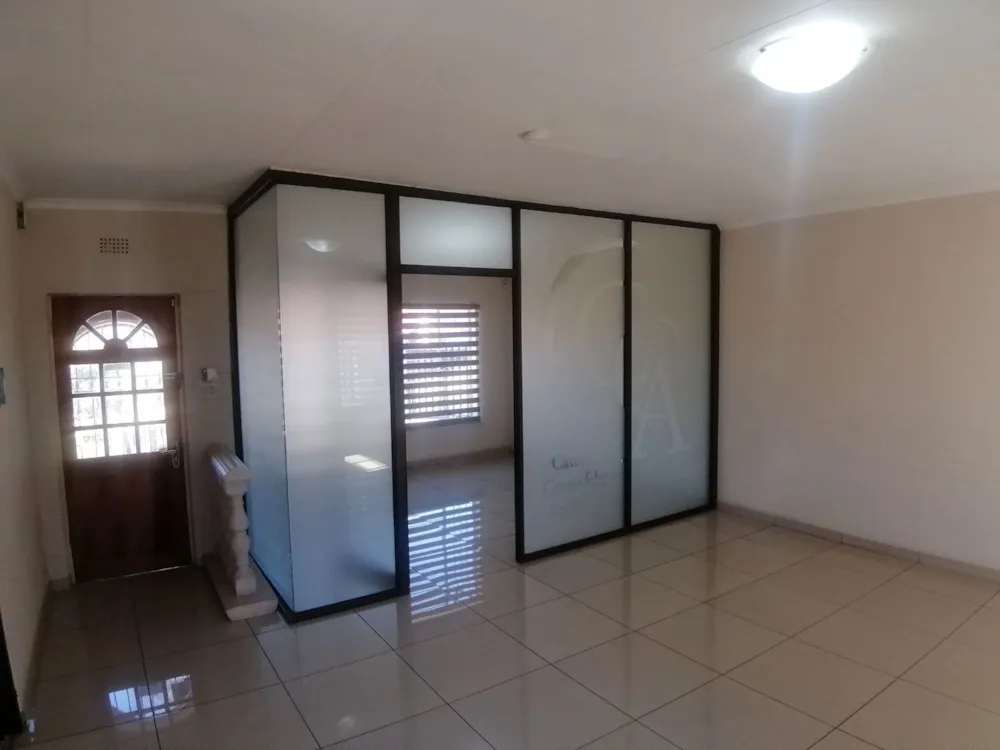 Commercial office let in Mulbarton - 1GV1712521 Commercial office let in Mulbarton - 1GV1712521