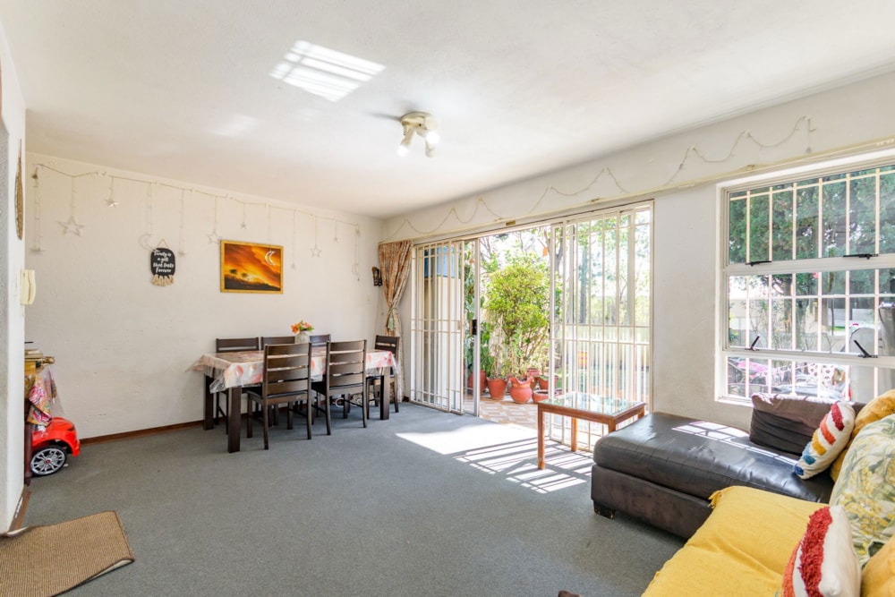 Apartment for sale in Morningside, Sandton - HP1710777 Apartment for sale in Morningside, Sandton - HP1710777