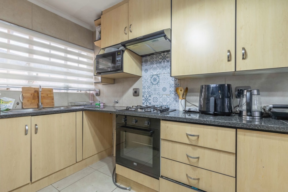 House let in Norkem Park - ENL1711893 House let in Norkem Park - ENL1711893