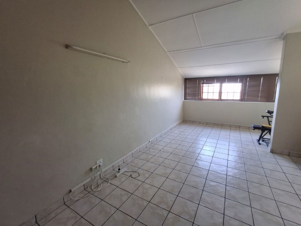 Apartment for sale in Mbombela Ext 2 (Nelspruit Ext 2) - 1NS1747235 Apartment for sale in Mbombela Ext 2 (Nelspruit Ext 2) - 1NS1747235