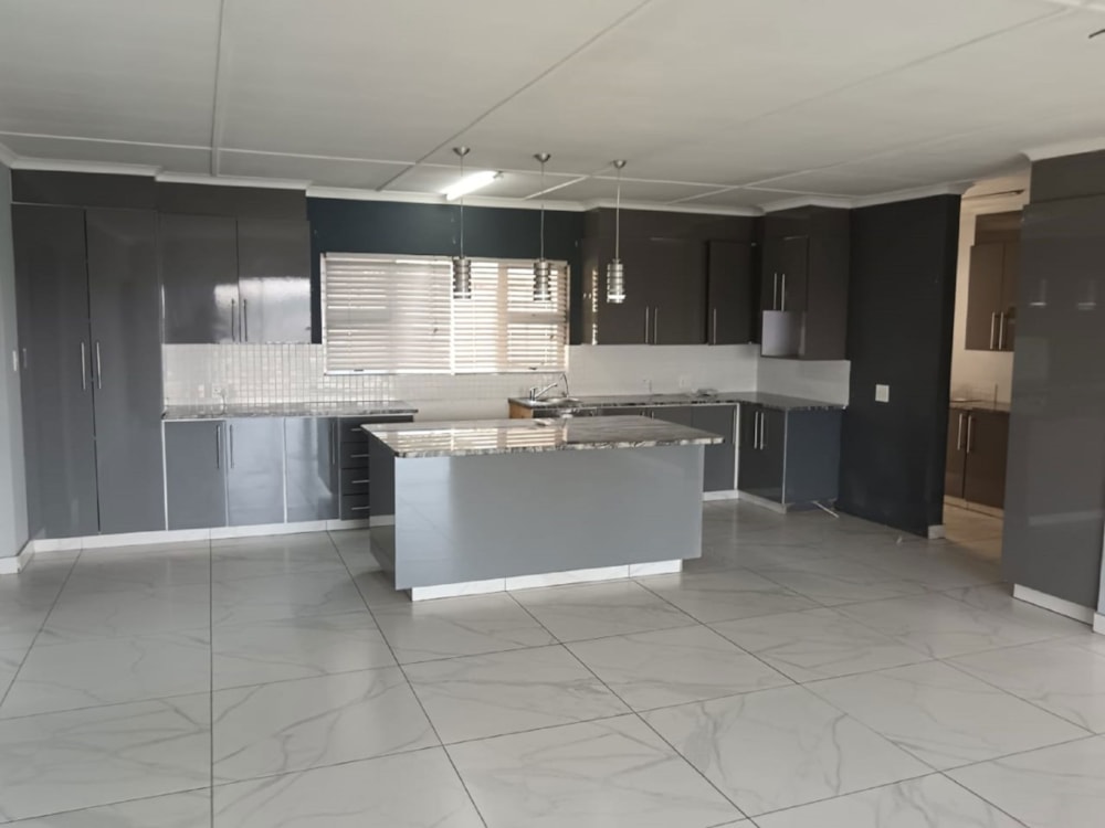 House for sale in Umkomaas - 1si1710915