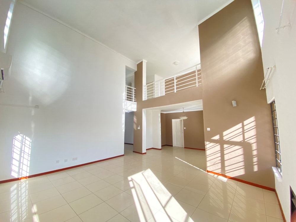 Townhouse to rent in Phakalane, Botswana - 3BO1711095