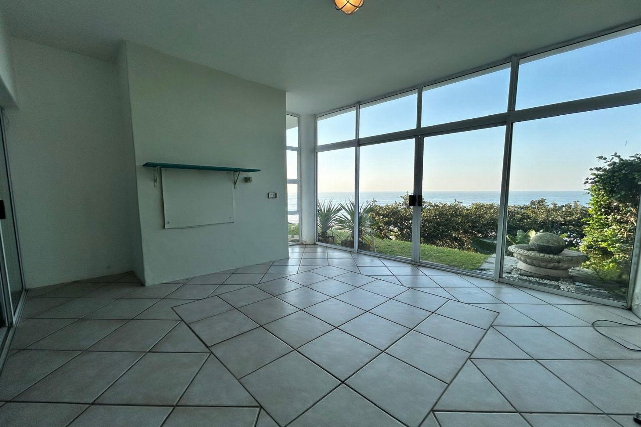 Apartment for sale in Amanzimtoti - 1WB1711275