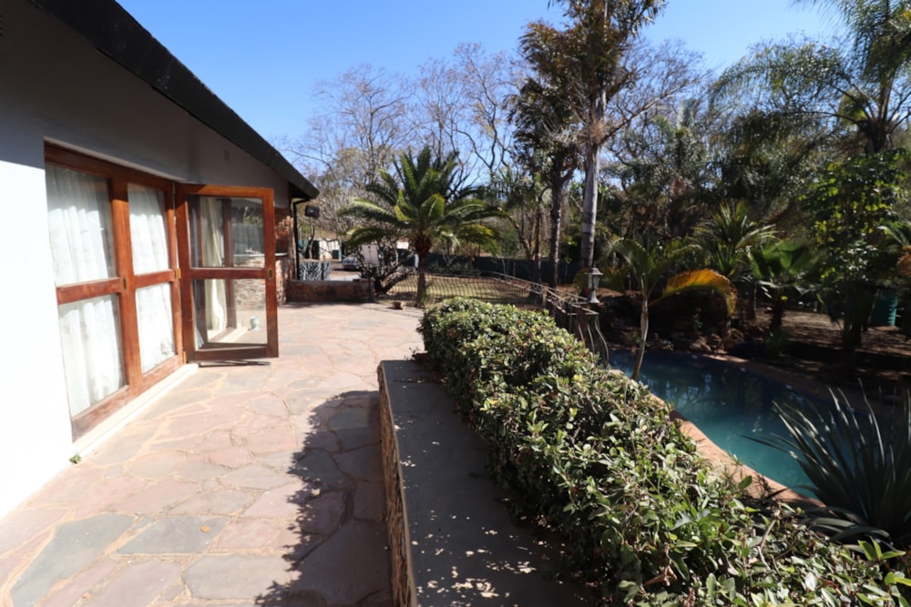 House for sale in Rolf Valley, Zimbabwe - 3ZB1711036