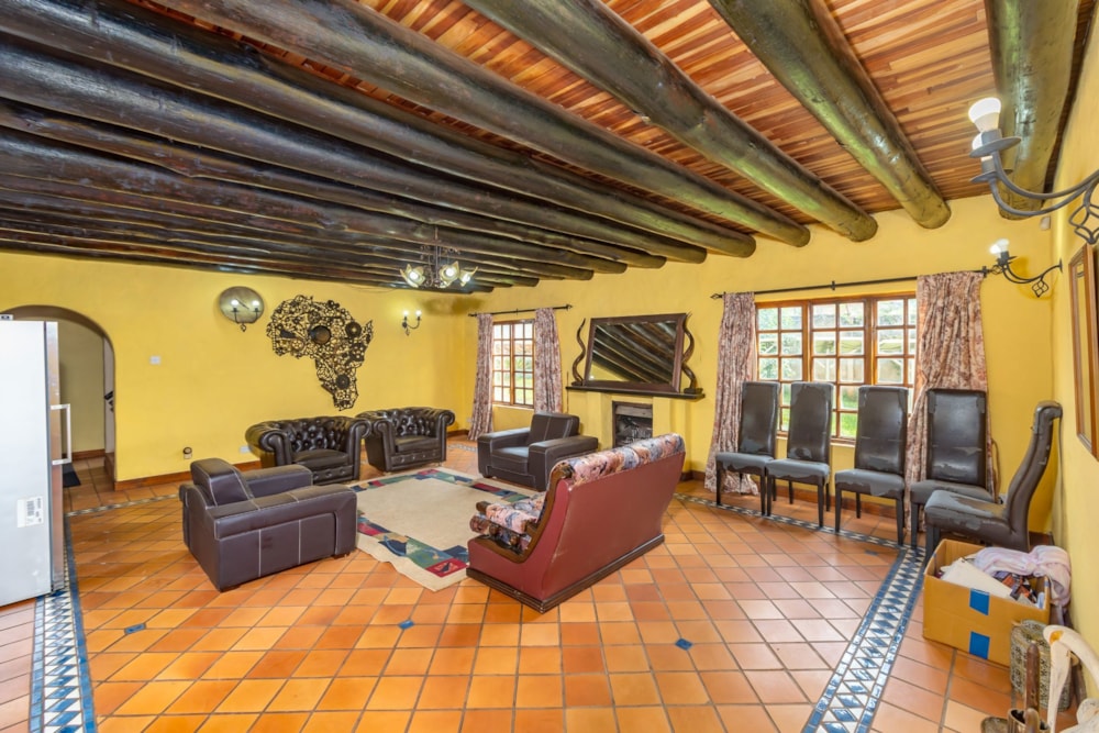 Double-storey house for sale in Hogerty hill, Zimbabwe - 3ZB1711033 Double-storey house for sale in Hogerty hill, Zimbabwe - 3ZB1711033