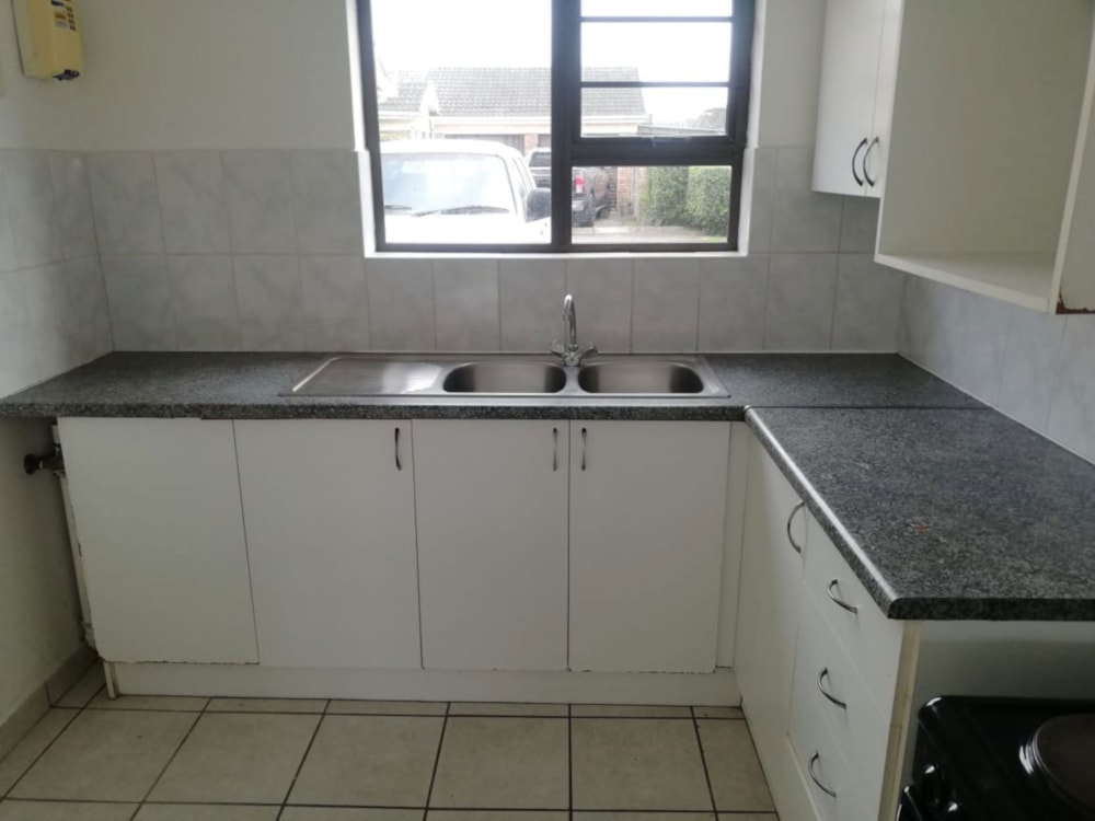 Townhouse let in Gonubie - 1EZ1711093 Townhouse let in Gonubie - 1EZ1711093