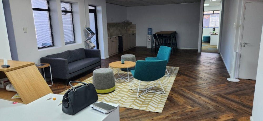 Commercial office to rent in La Lucia - 1ND1711112 Commercial office to rent in La Lucia - 1ND1711112