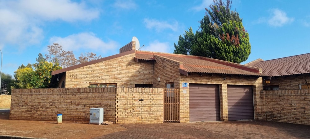 Townhouse for sale in El Toro Park - 1KJ1711342