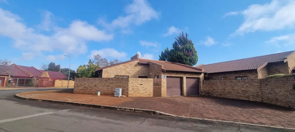 Townhouse sold in El Toro Park - 1KJ1711342 Townhouse sold in El Toro Park - 1KJ1711342