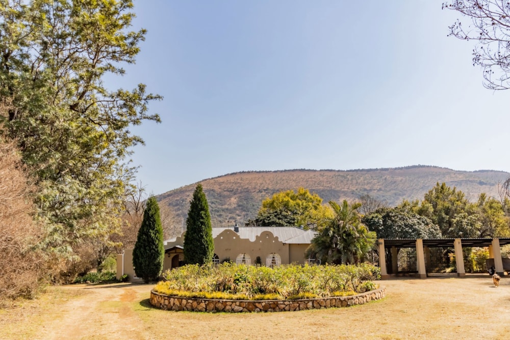 Mixed use farm for sale in Hartbeespoort - 1HR1711178 Mixed use farm for sale in Hartbeespoort - 1HR1711178