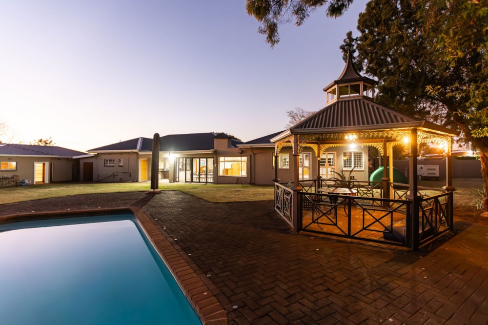 House for sale in Newcastle - 1NW1743134 House for sale in Newcastle - 1NW1743134