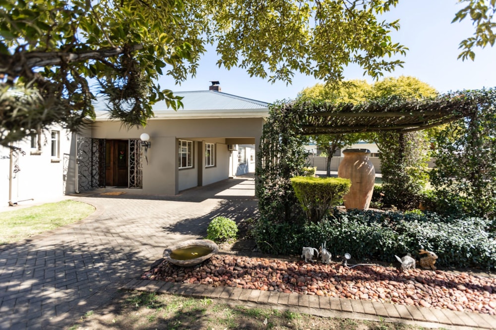 House for sale in Newcastle - 1NW1743134 House for sale in Newcastle - 1NW1743134