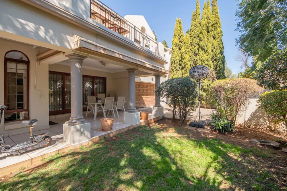 Security complex home sold in Randpark Ridge - RAN1711869 Security complex home sold in Randpark Ridge - RAN1711869