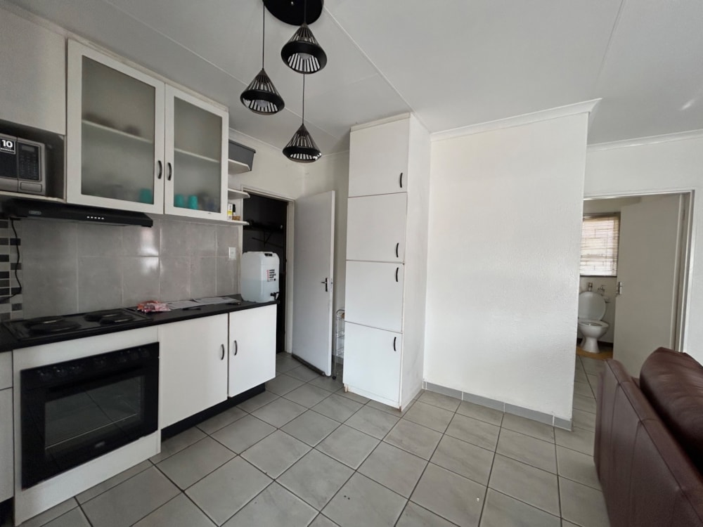 House for sale in Roodepan - 1KJ1711297 House for sale in Roodepan - 1KJ1711297