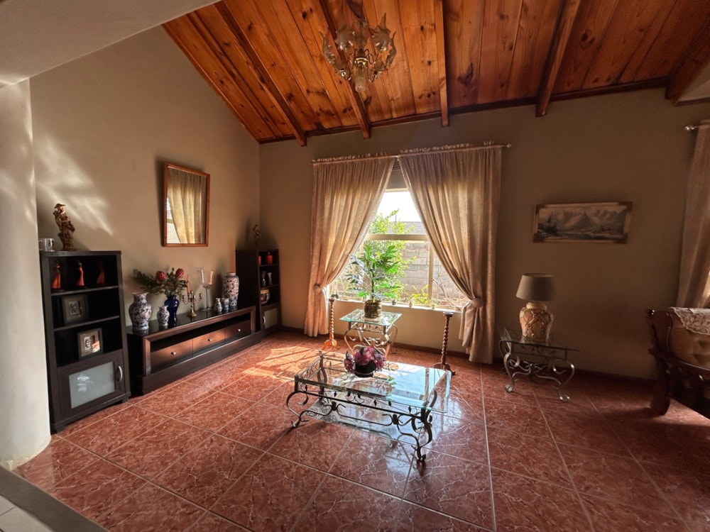 House for sale in Roodepan - 1KJ1711308 House for sale in Roodepan - 1KJ1711308