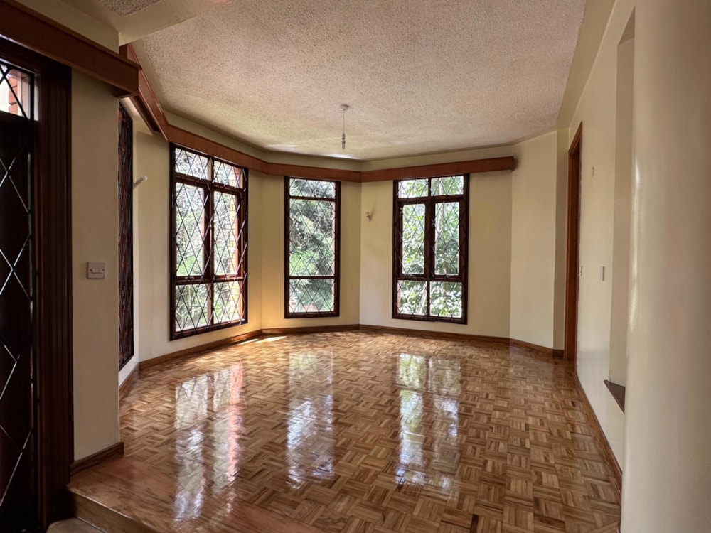 Apartment to rent in Kilimani, Kenya - 3KE1711319