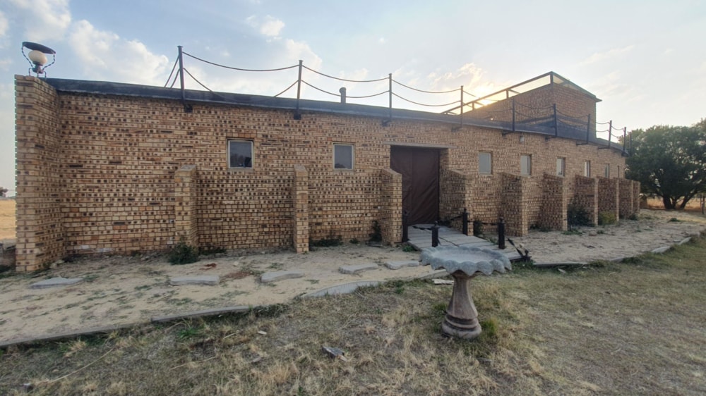 Smallholding for sale in Boltonwold - 1VT1711455