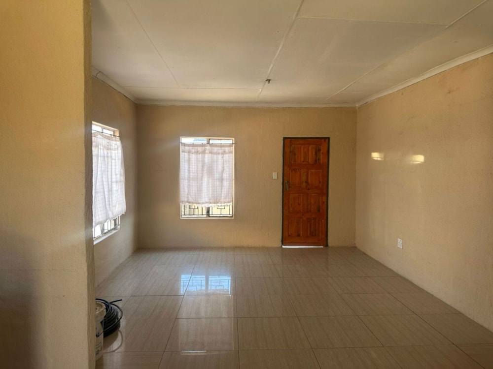House for sale in Sebokeng Zone 17 - 1VT1711463 House for sale in Sebokeng Zone 17 - 1VT1711463