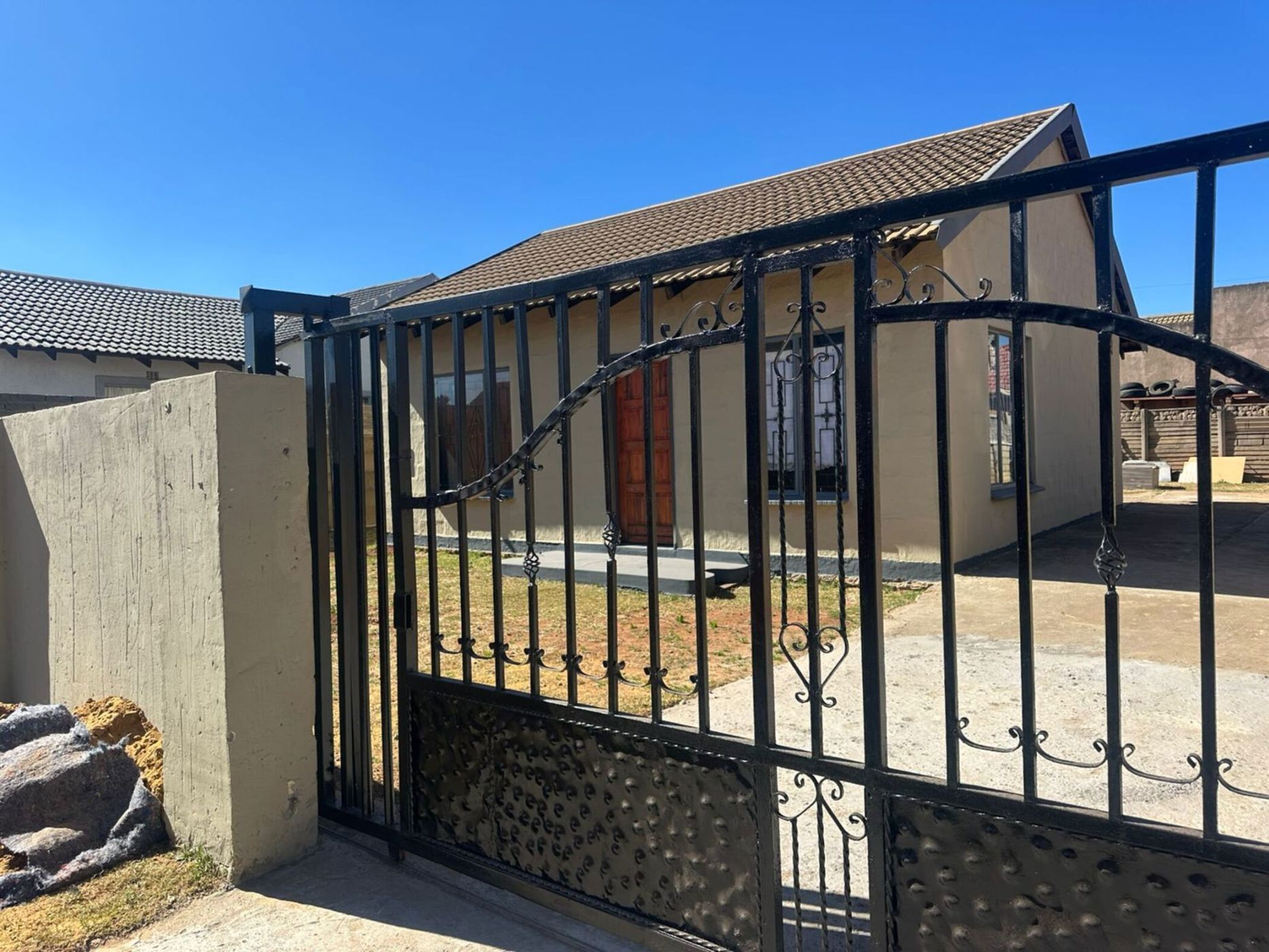 House for sale in Sebokeng Zone 17 - 1VT1711463