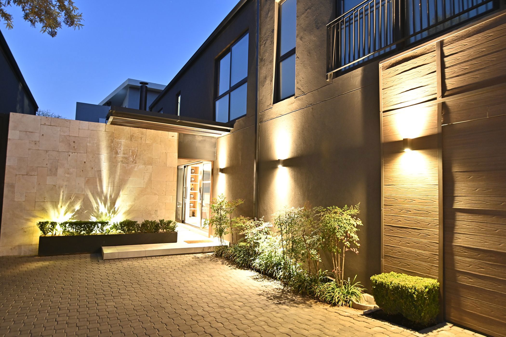 Townhouse for sale in Hyde Park, Sandton - HP1711461