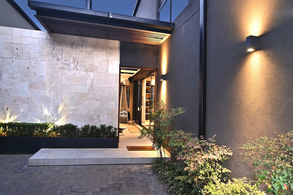 Townhouse for sale in Hyde Park, Sandton - HP1711461