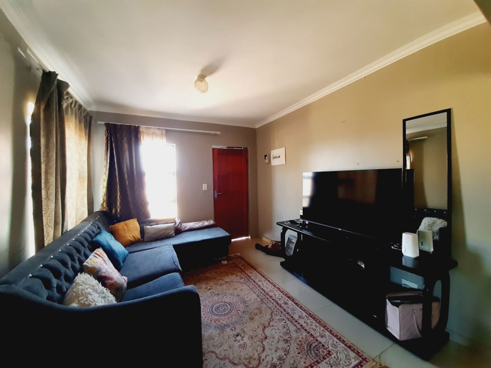 Double-storey house for sale in Quellerie Park - 1KR1712029