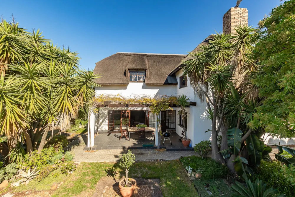 House let in Pinelands, Cape Town - RBL1729768 House let in Pinelands, Cape Town - RBL1729768