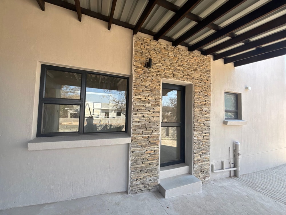 House let in Hoedspruit - 1HS1711542 House let in Hoedspruit - 1HS1711542