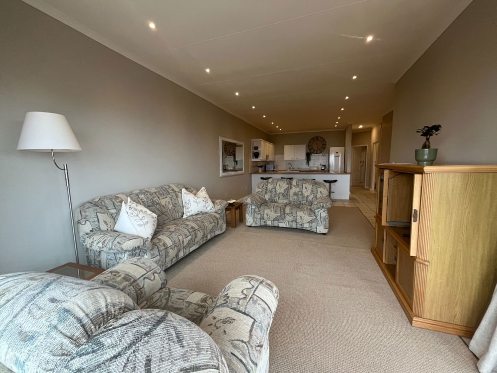 Townhouse to rent in Brenton on Sea - 1KG1711563 Townhouse to rent in Brenton on Sea - 1KG1711563