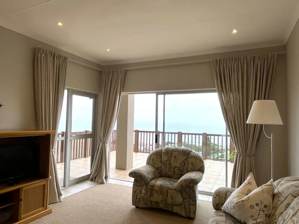 Townhouse to rent in Brenton on Sea - 1KG1711563 Townhouse to rent in Brenton on Sea - 1KG1711563